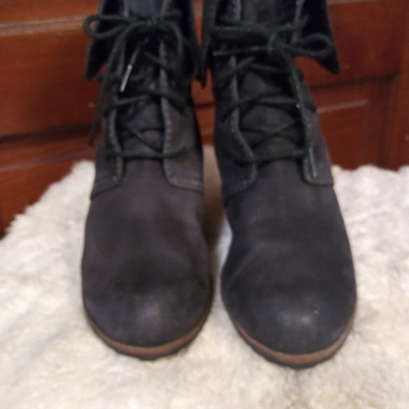 Super Comfortable Italian Leather Wedge Boot by Tesori Women Sz: 7 - Picture 2 of 8